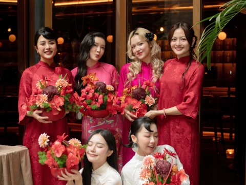 “LỘC LÀNH SẮC SON” 